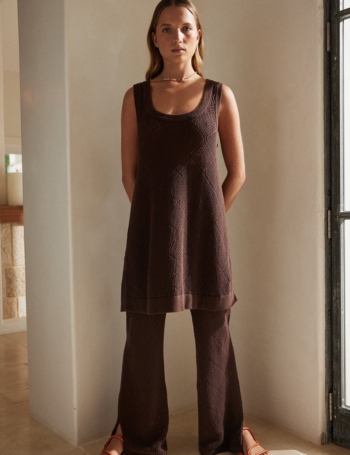 1M012-8_EZRA_CHOCOLATE_4.jpg