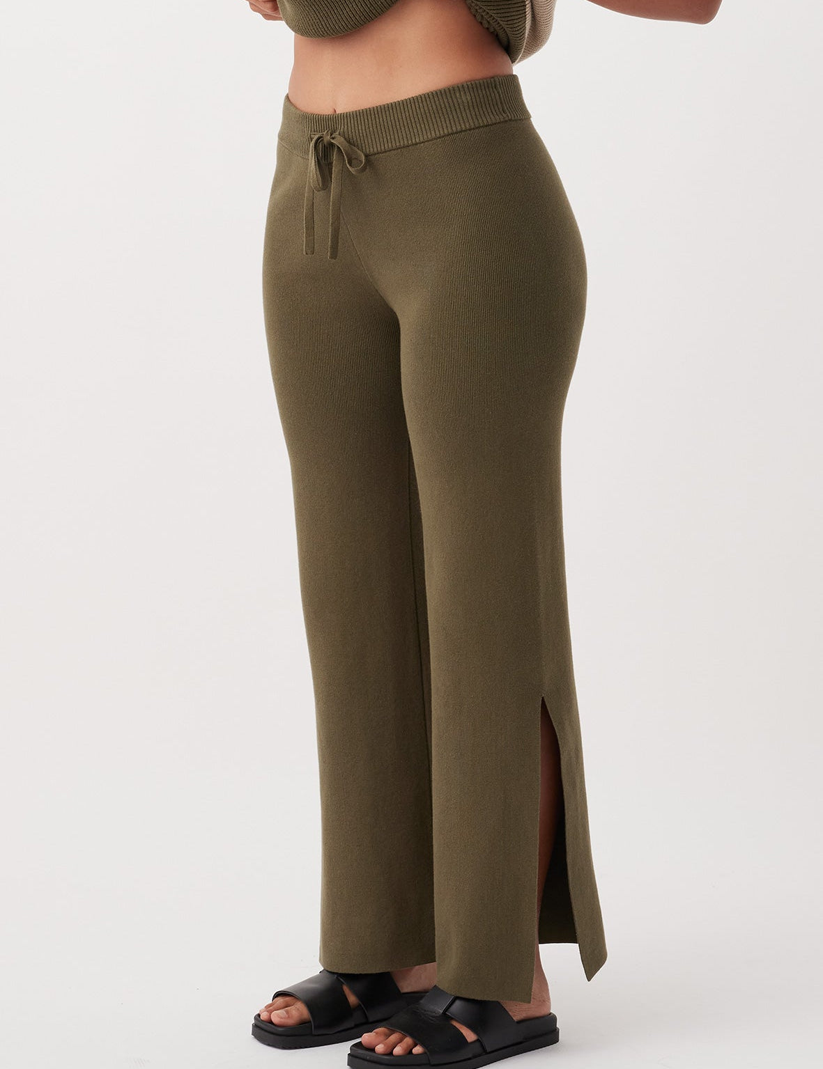 1N011_RIAPANT_OLIVE_2.jpg