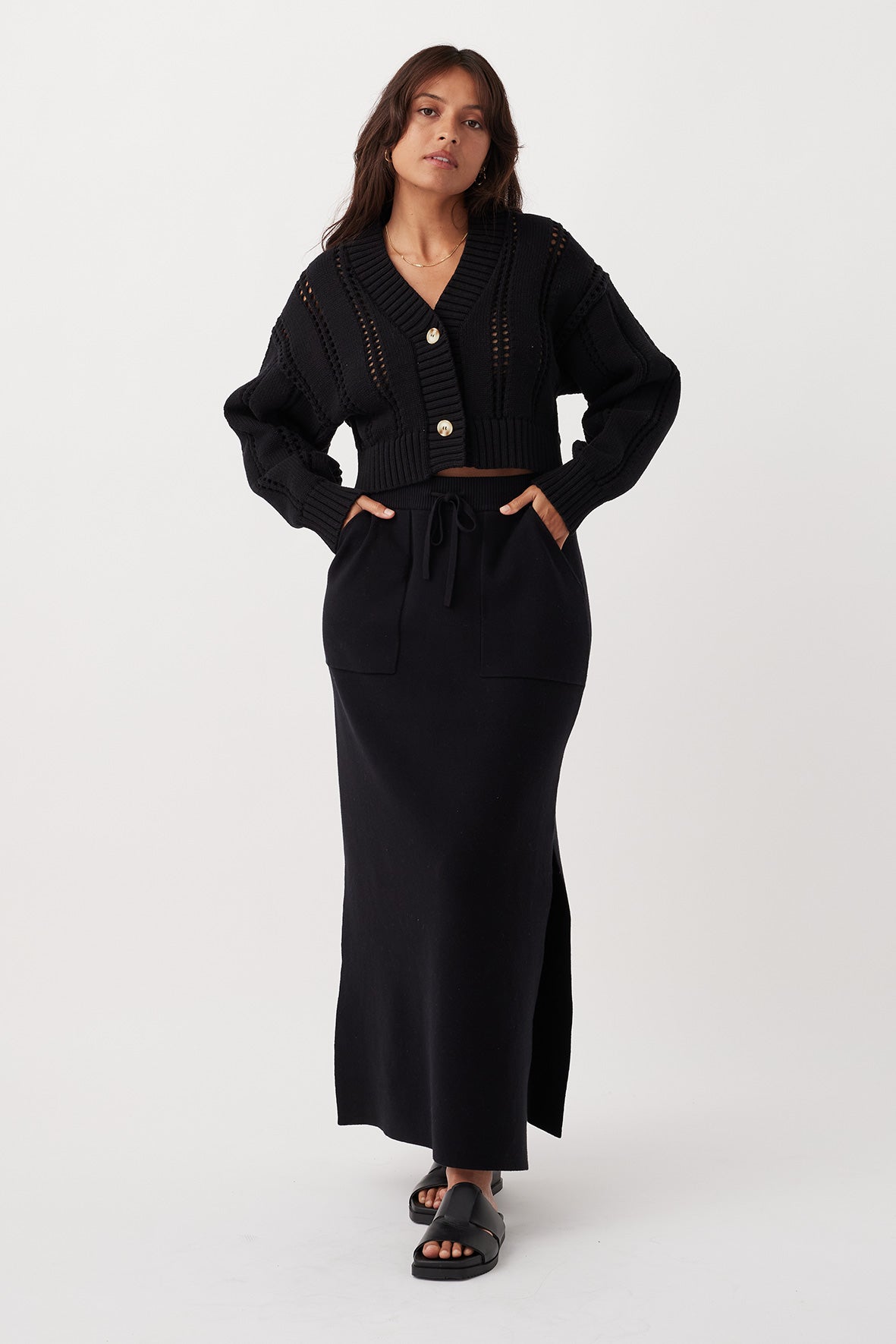 Kora Cropped Cardigan - Black