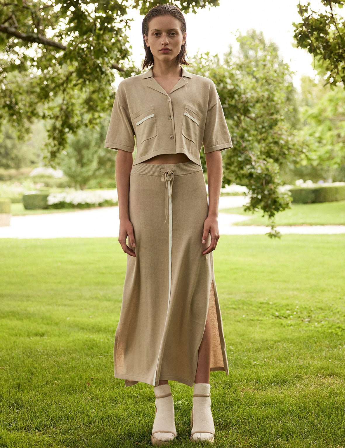 1Q015_QUINN-SKIRT_TUAPE-_-CREAM_9.jpg