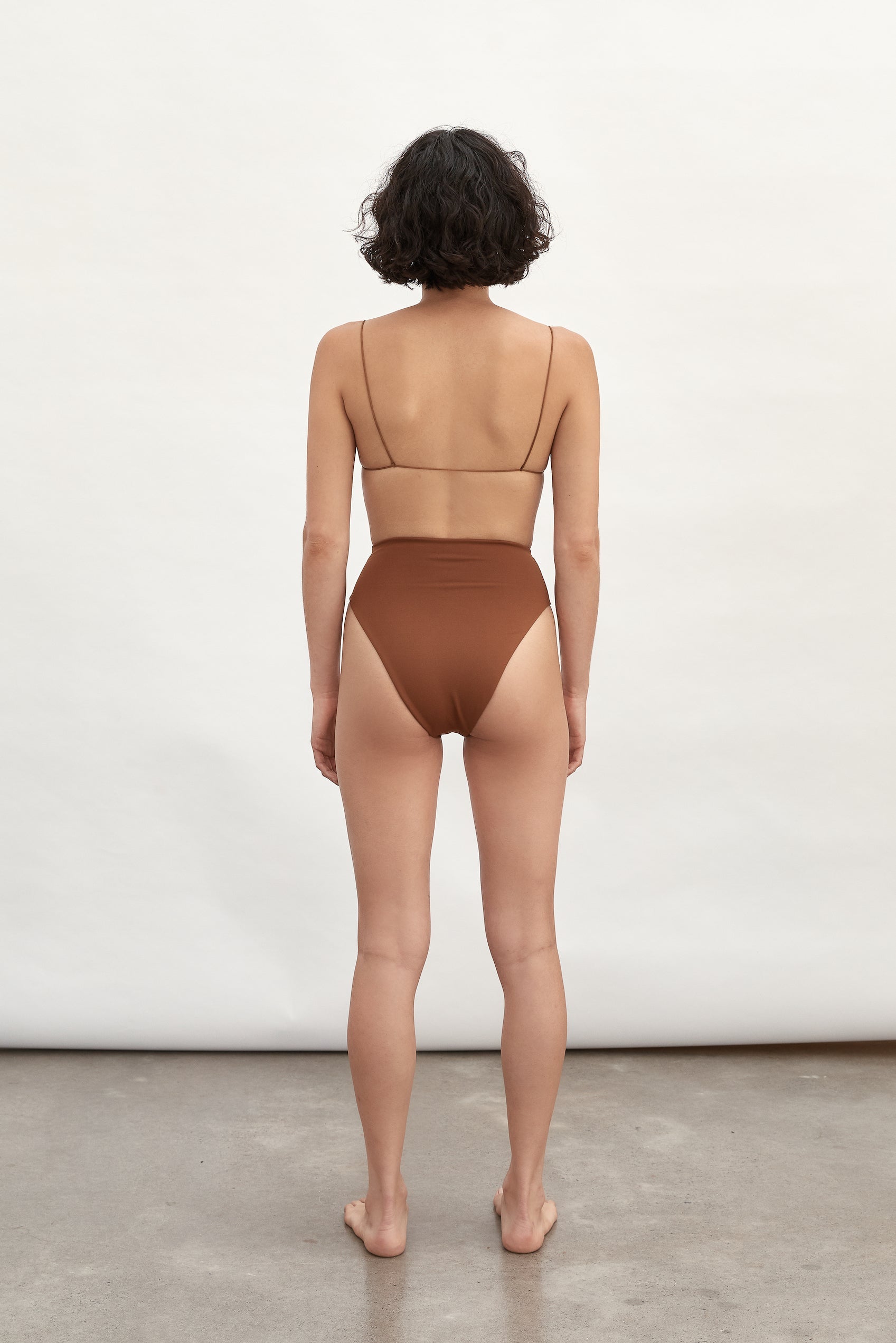 Fine Strap Triangle Top | Truffle