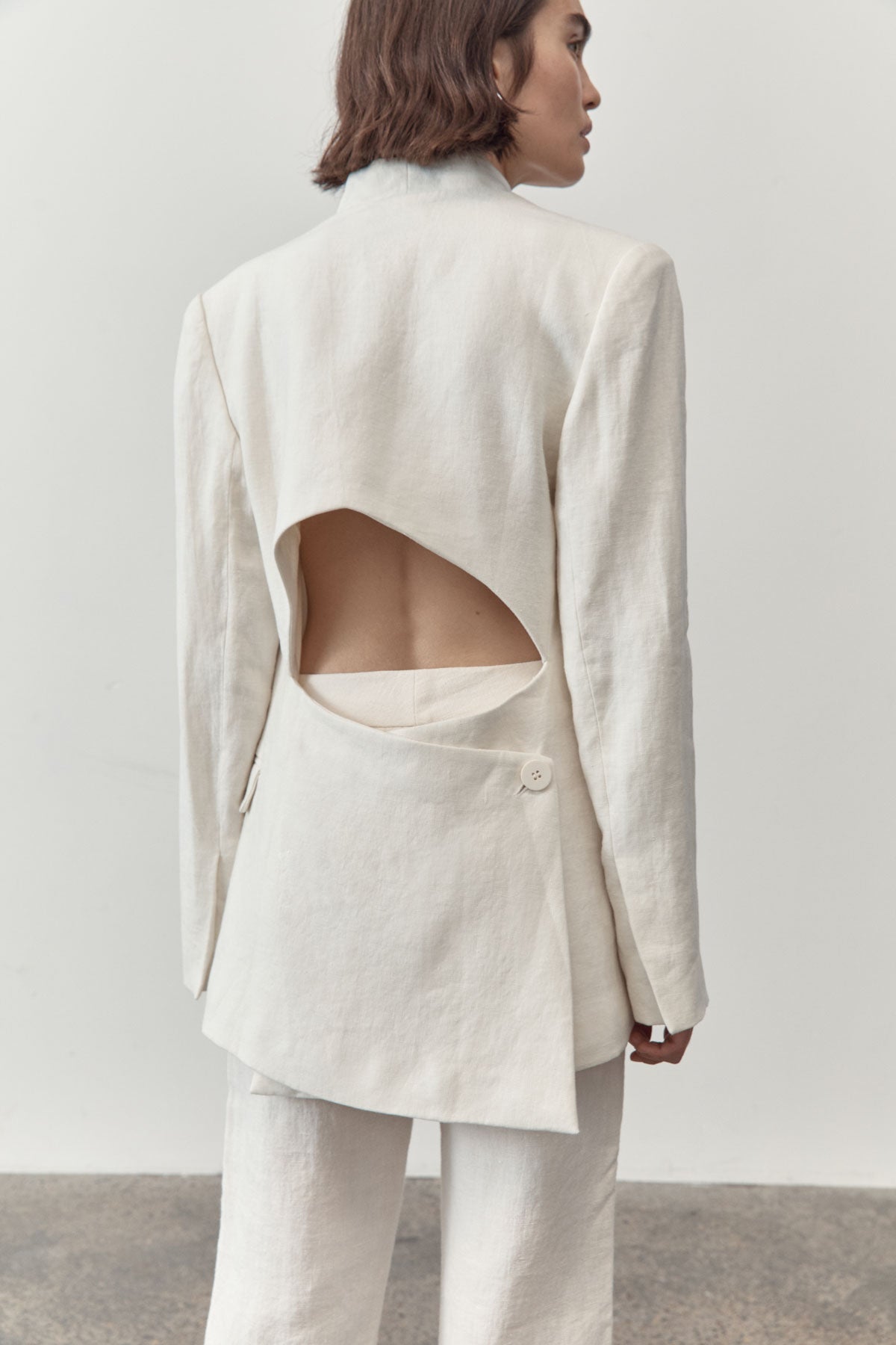 Linen Cut-Out Blazer - Ivory