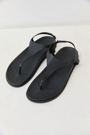Gio Thong Sandal - Black