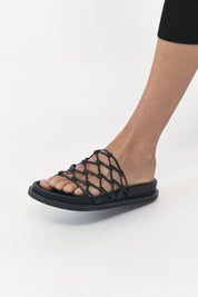 Macrame Gio Slide - Black
