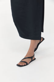 Twist Strap Slide - Black
