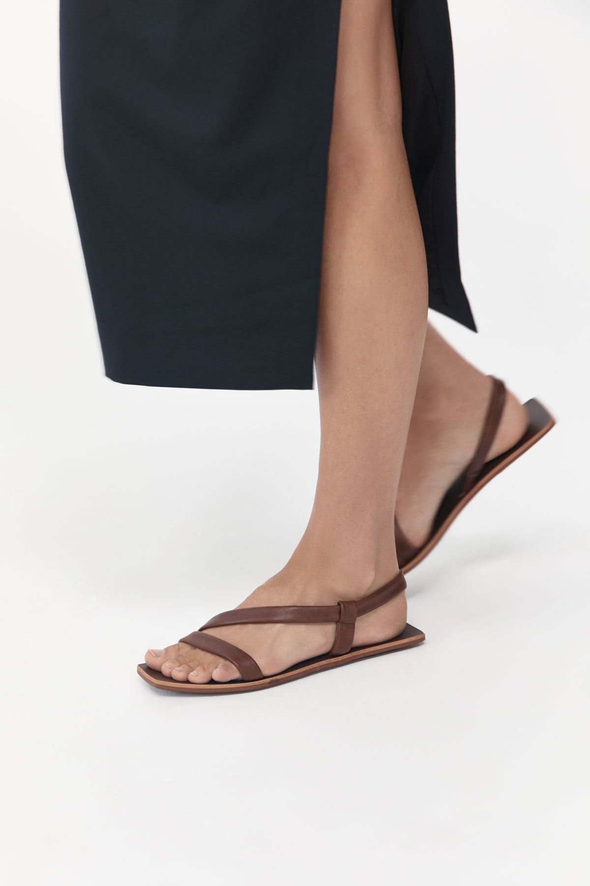 Twist Strap Slide - Antique Tan