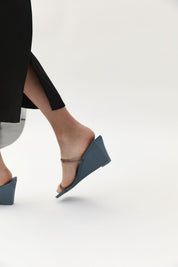 Transparent Wedge - Slate