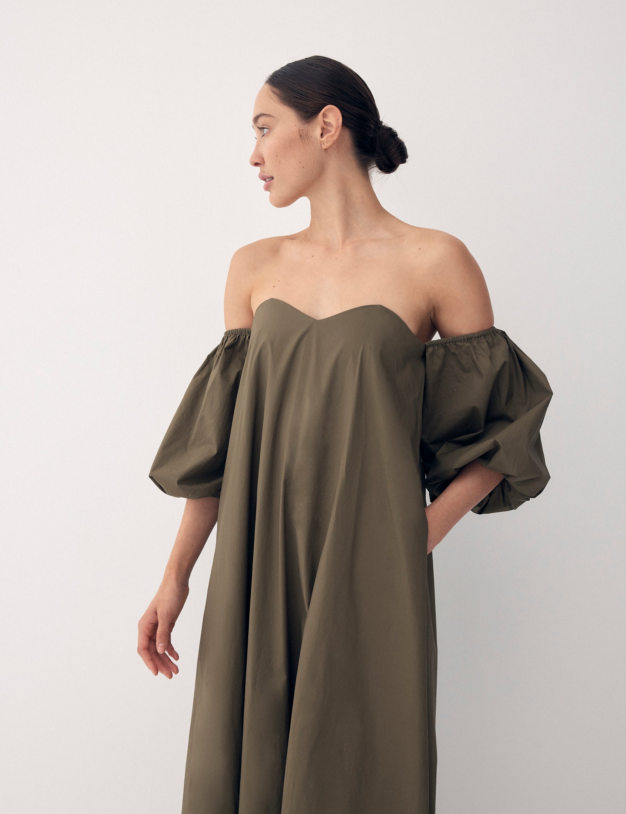 220412_BIRDANDKNOLL_04_CRUZ_MAXI_OLIVE_168.jpg