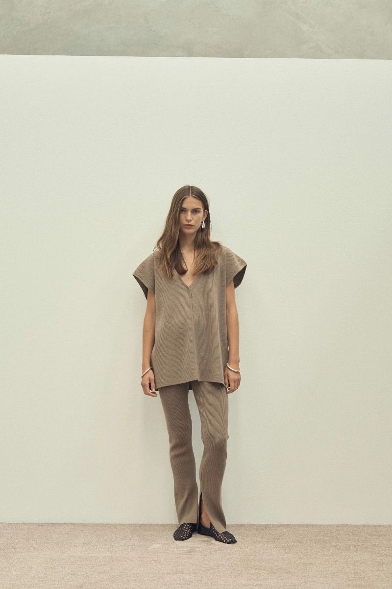 The Anais Rib Knit Pants Taupe