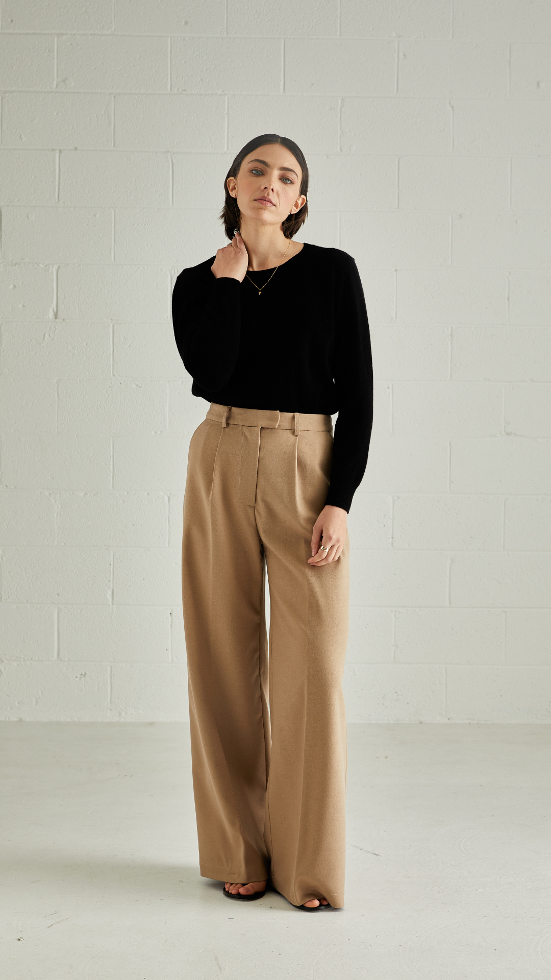 Signature Relaxed Tailored Trouser, Camel