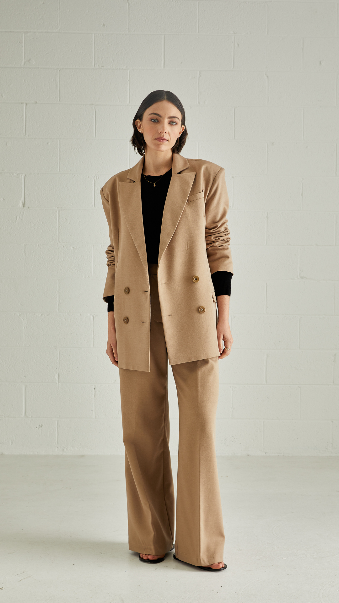 Signature Relaxed Tailored Trouser, Camel