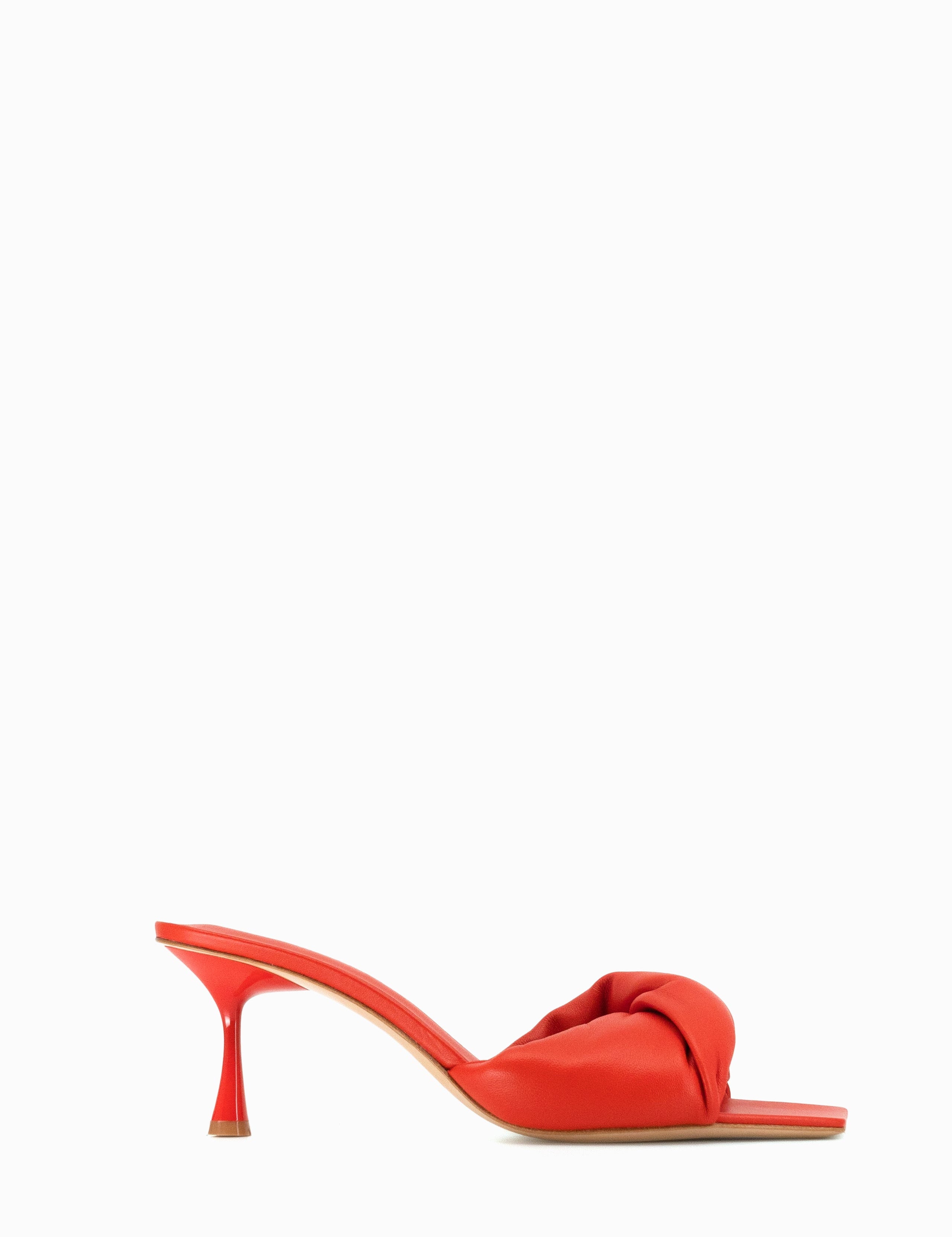 F406CFS_TWISTED_70_HEEL_LOBSTER_A_ONLINE_186411ff-abfa-45ba-b1b3-cf7b73332690.jpg