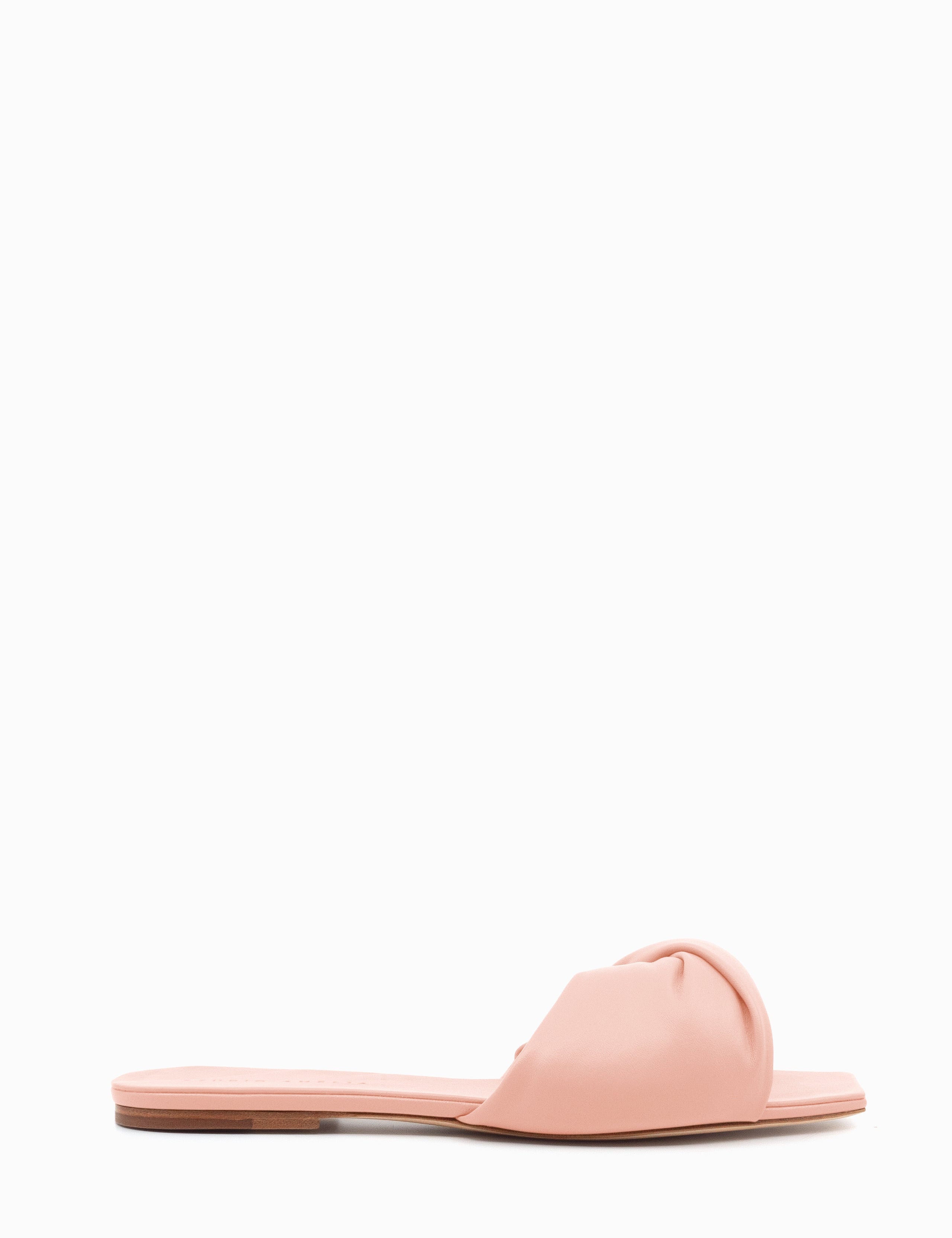 F427CFS_TWISTED_FLAT_SALMON_A_ONLINE_7d2d1d13-7ad5-4d15-bb3e-37ed78a83f41.jpg