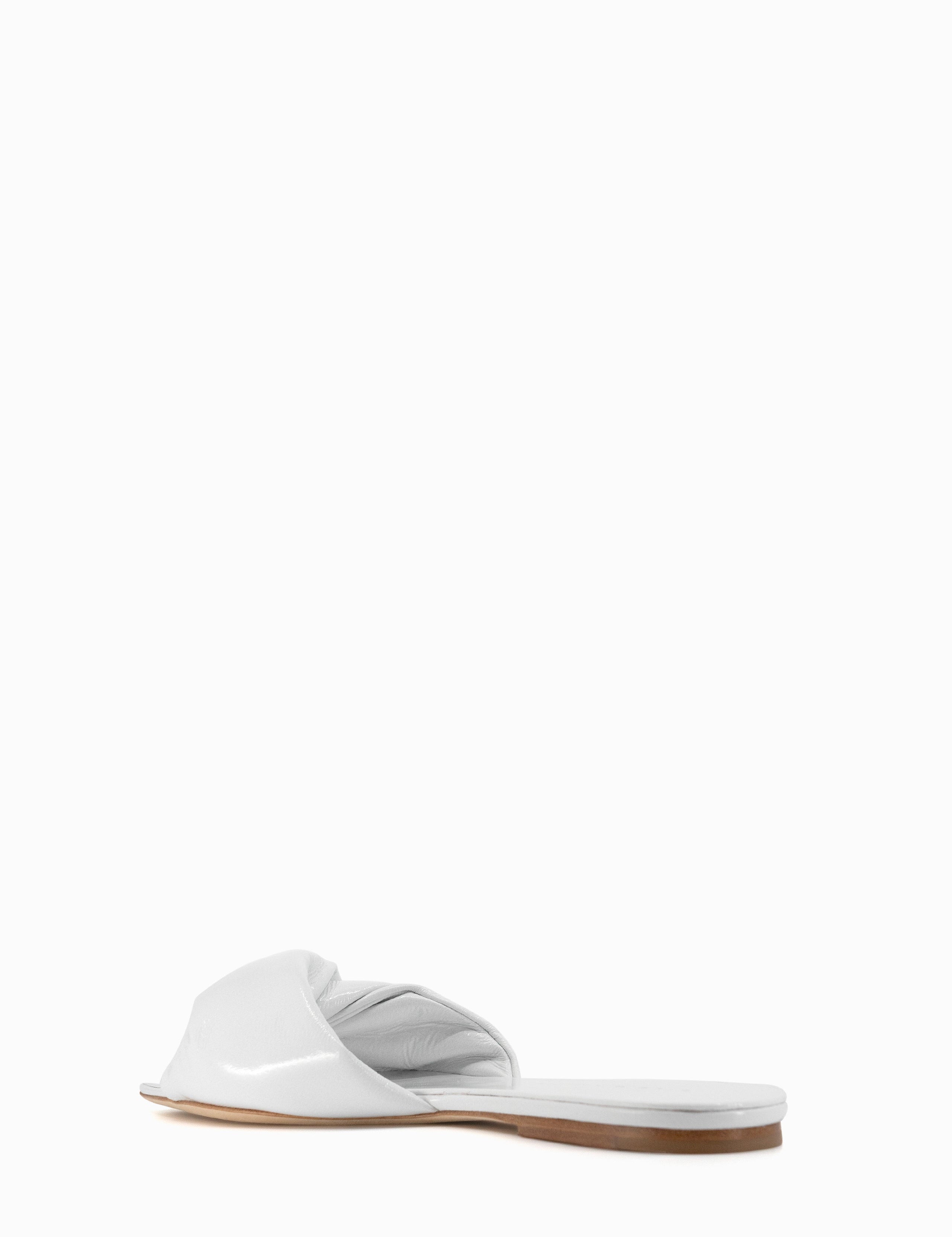 F427NLK_TWISTED_PATENT_FLAT_WHITE_B_ONLINE_402e1def-152e-46cf-b06c-ce50636bfb99.jpg