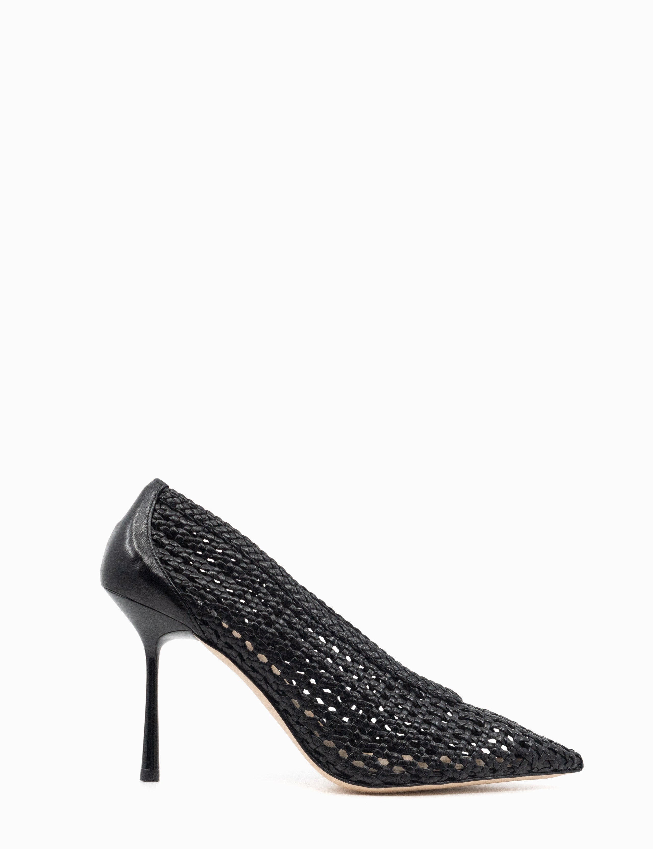 LATTICE-90-PUMP-BLACK-A_4567849a-a7f9-4a6c-b1f9-d54139e7f1b0.jpg