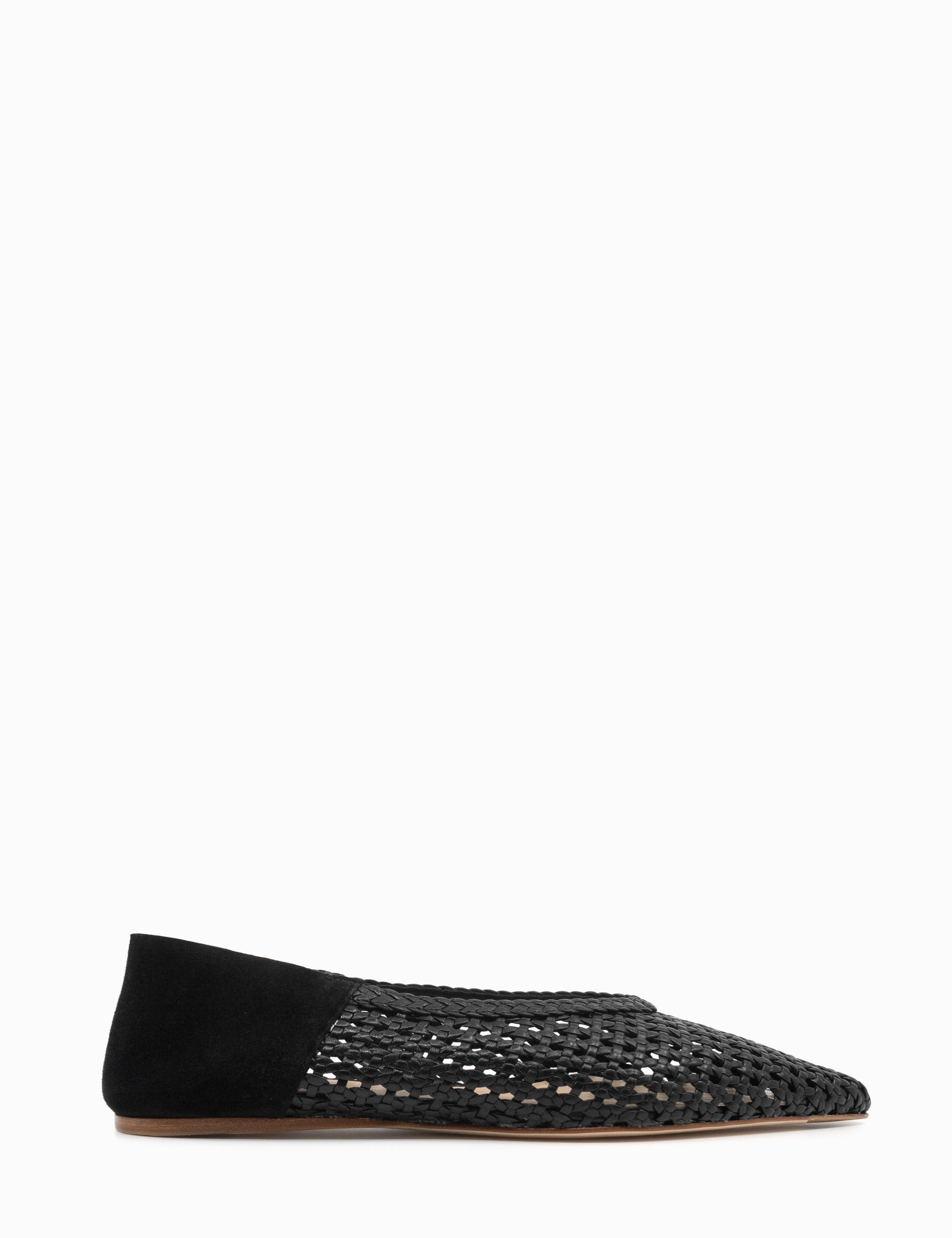 LATTICE-BABOUCHE-SLIPPER-BLACK-A_099dfb68-5f9f-4174-83b6-099d963da858.jpg