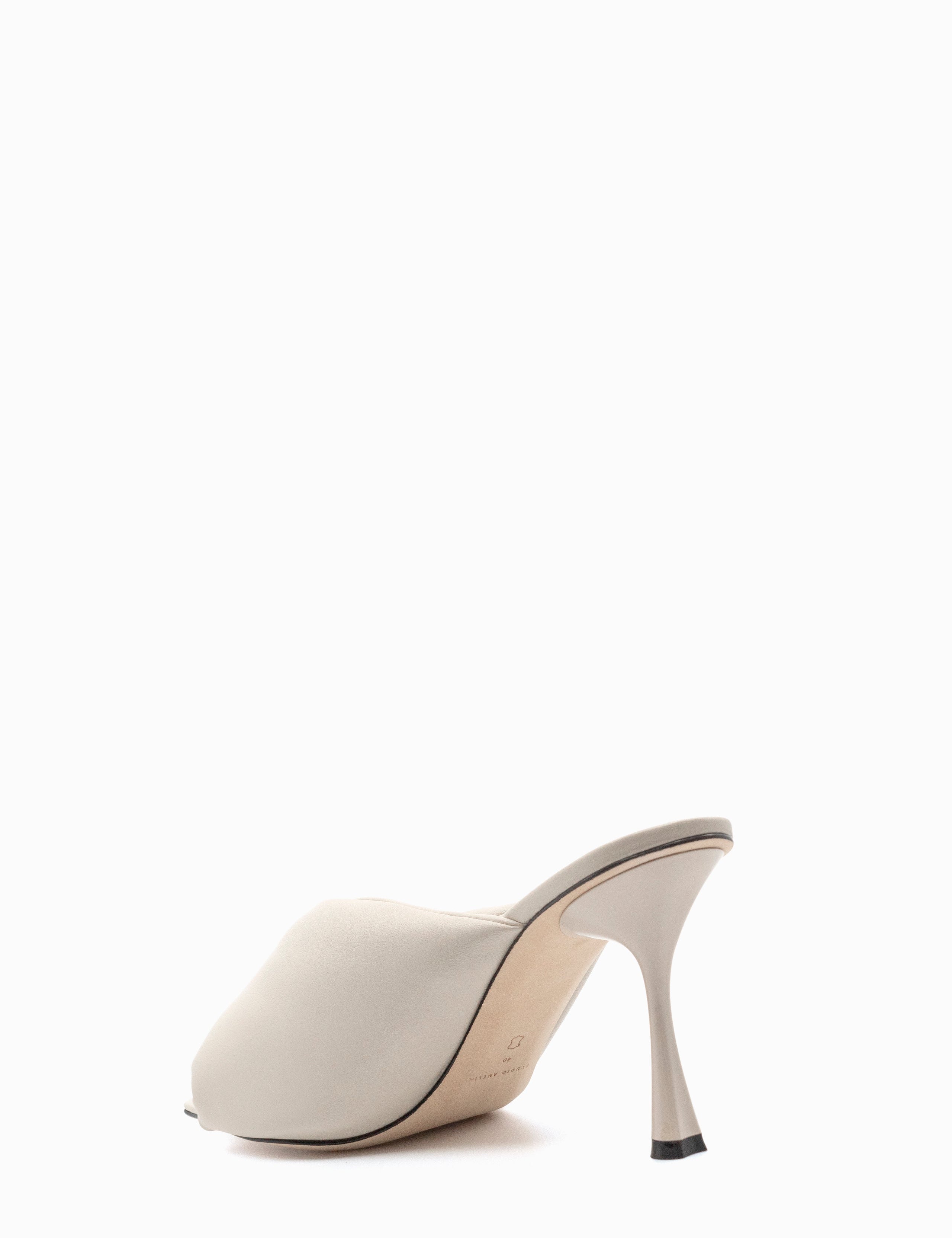 P22F408_CROISSANT_90_HEEL_STONE__B__ONLINE_bce95fff-06f8-4df5-bef4-e85fca536937.jpg