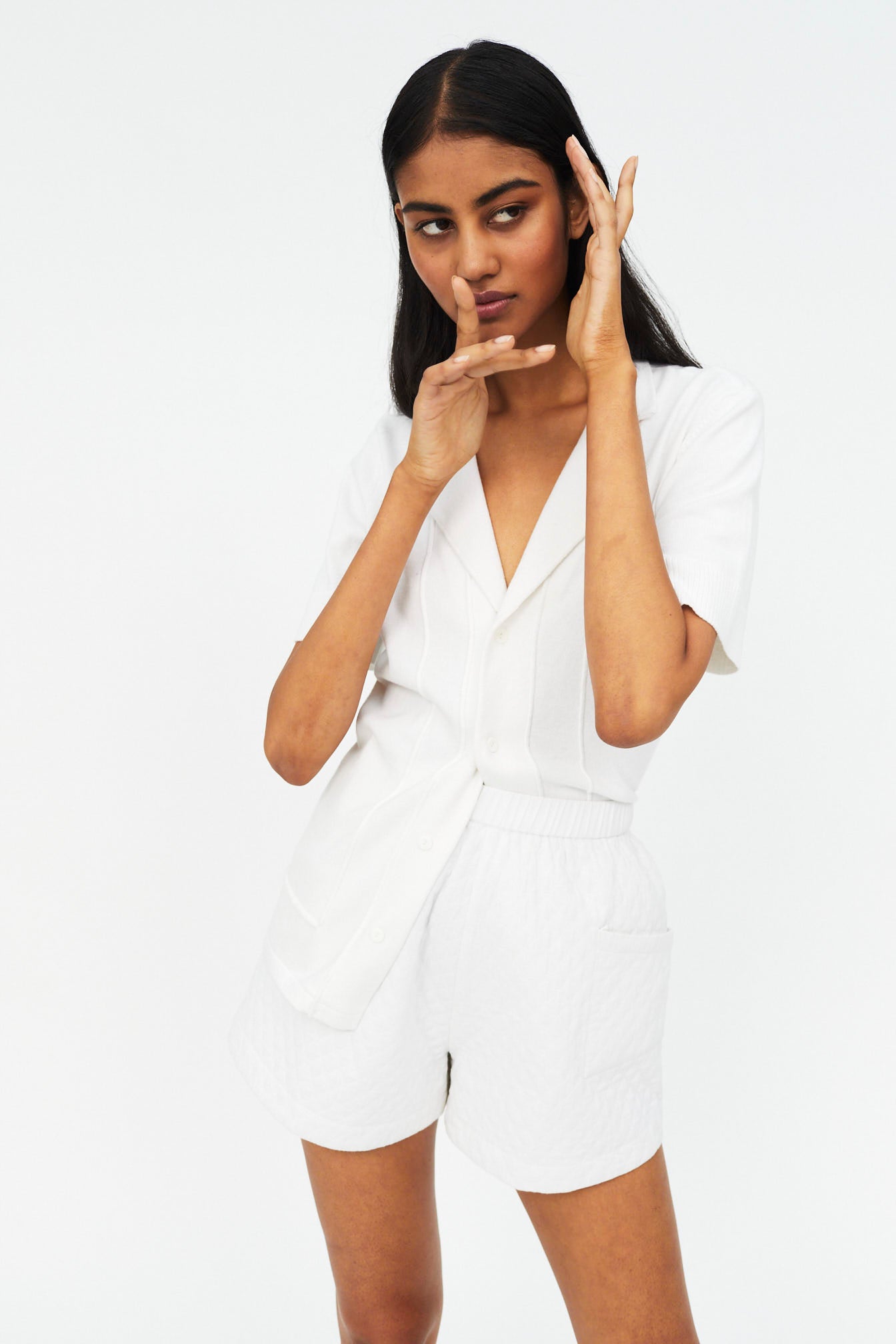 MAGNUS SHORT WHITE