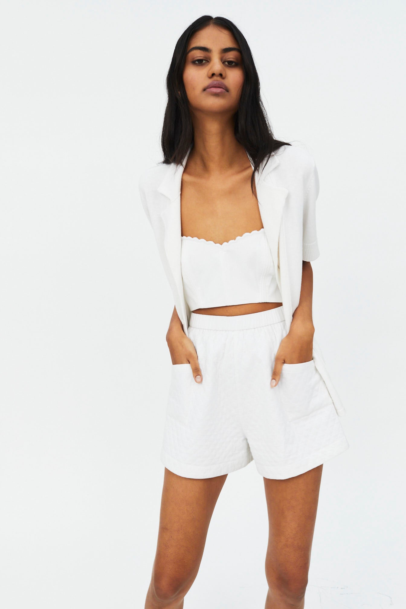 MAGNUS SHORT WHITE