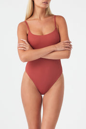 Signature Simple One Piece - Earth Red