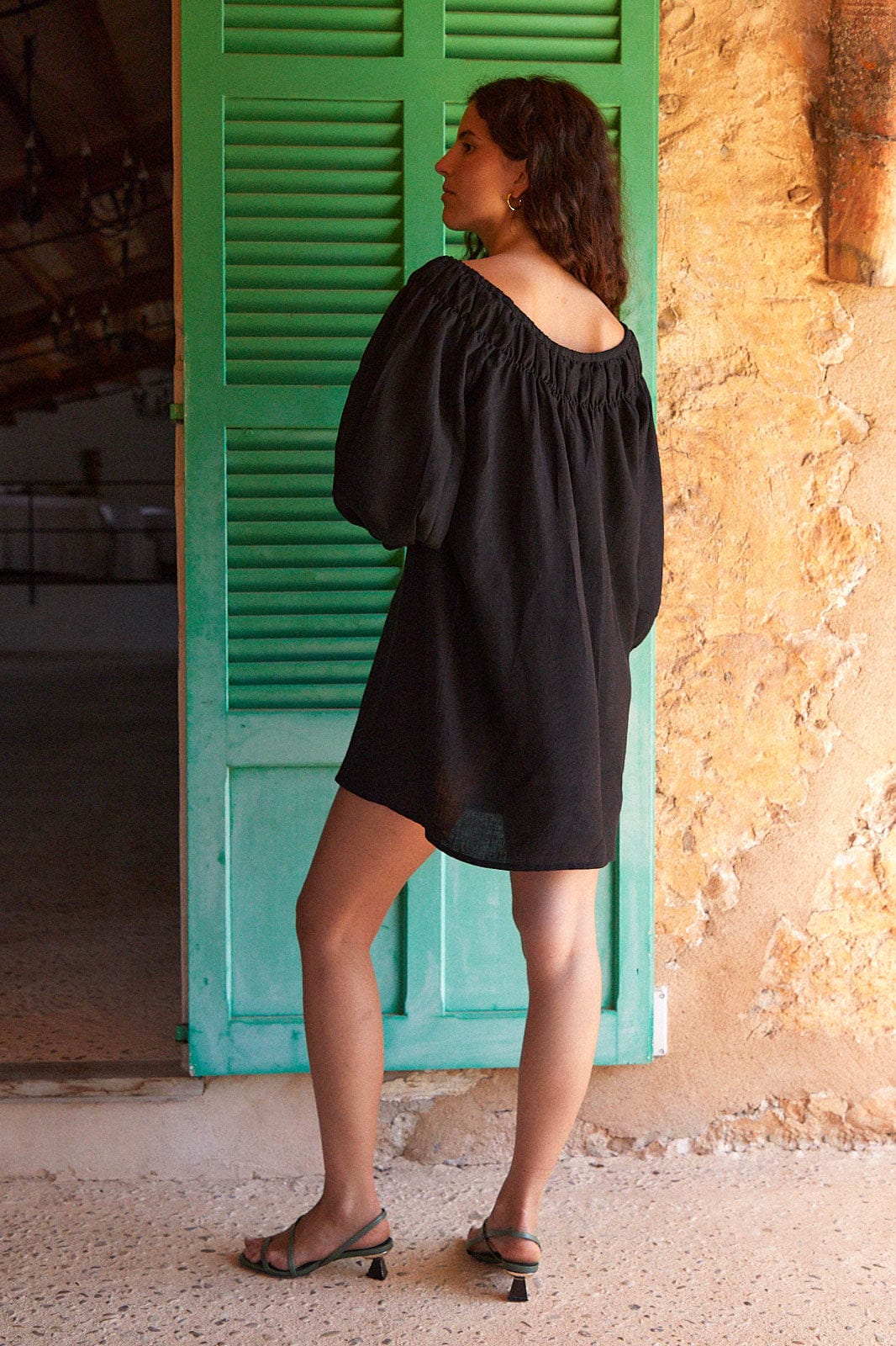 arkitaip Tunics The Malou Mini Kaftan in black - Sample