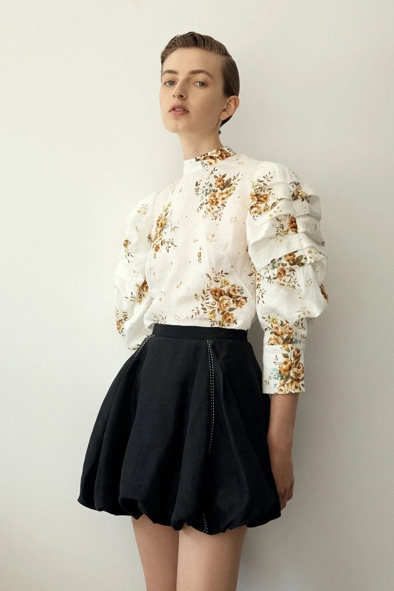 Pompous Top Floral