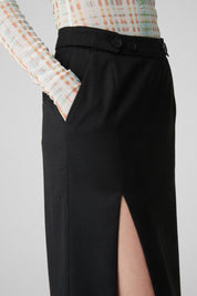 002 Skirt Black