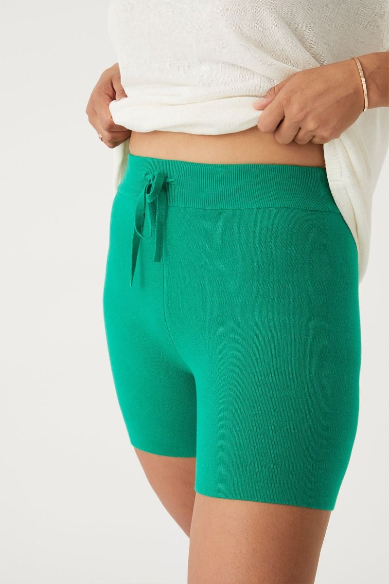 Esta Short - Emerald