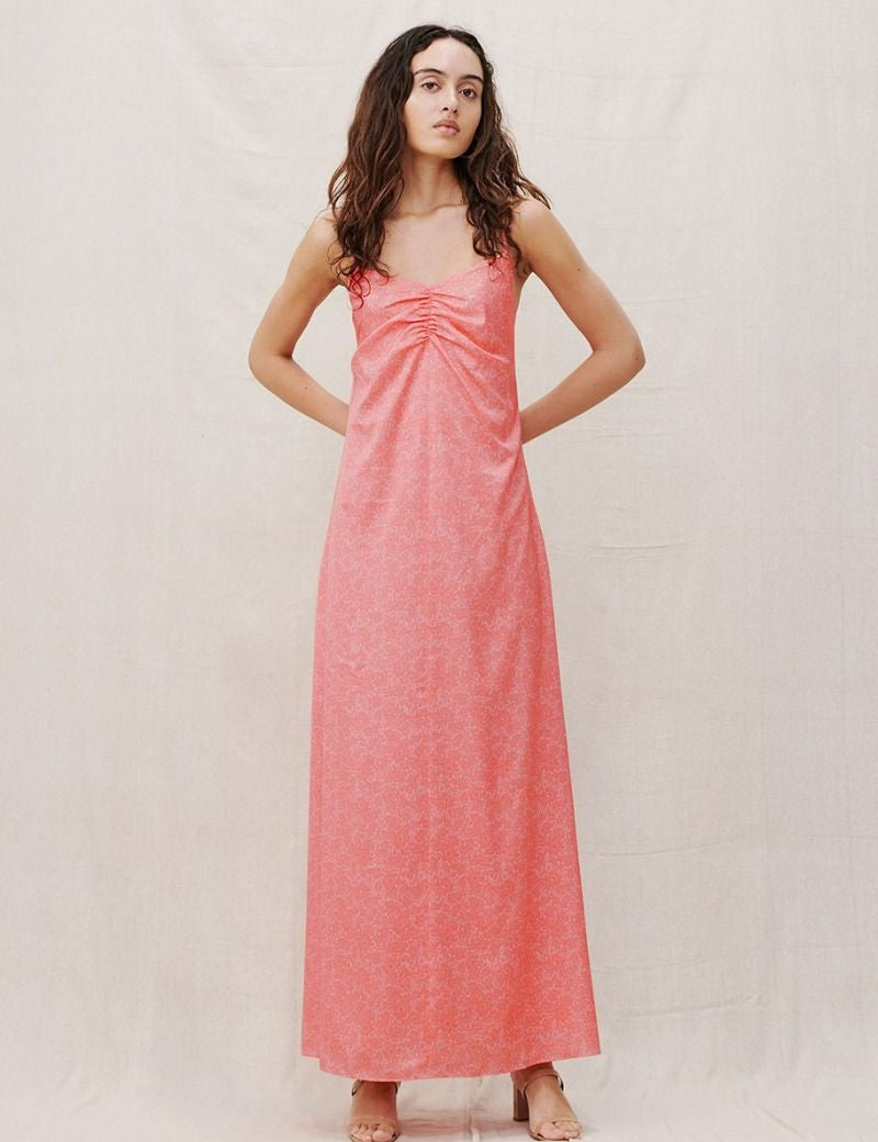 yq_isabelle_coral_190e0cc4-f358-413e-9c7c-a9a2145d4e3d.jpg